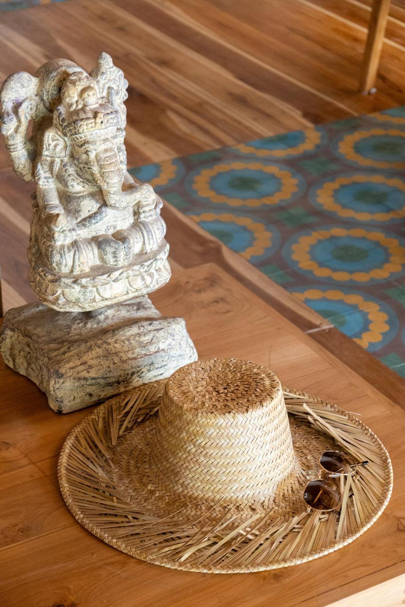 Mandala Beach Healing Rooms Gili Air Exterior foto